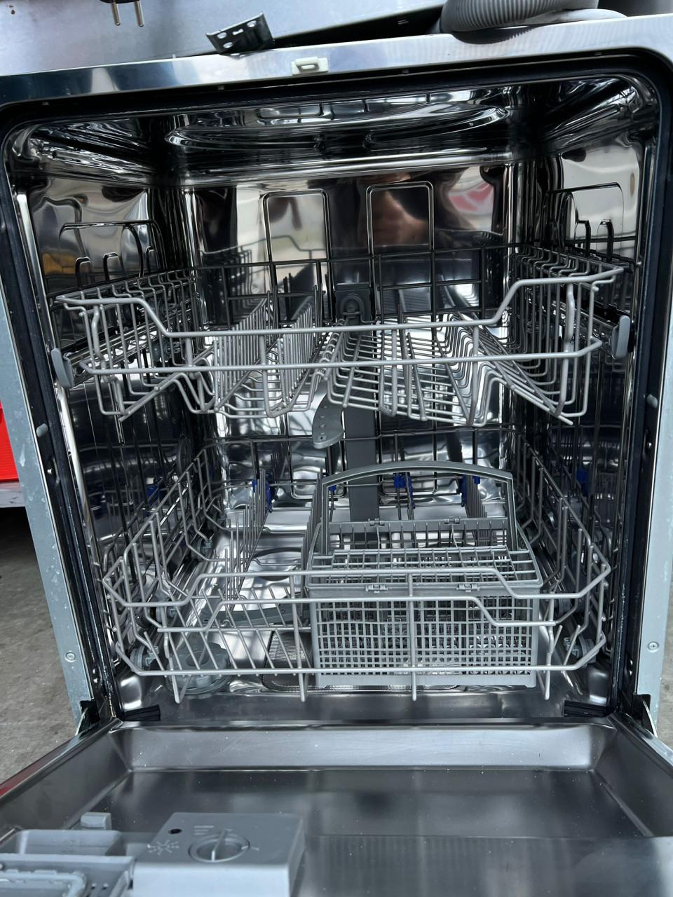 NIEUW! Etna VW47BM inbouw vaatwasser half geïntegreerd 83x60 cm.