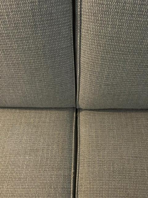 2 en 2,5 zits bankstel met bijpassende poef