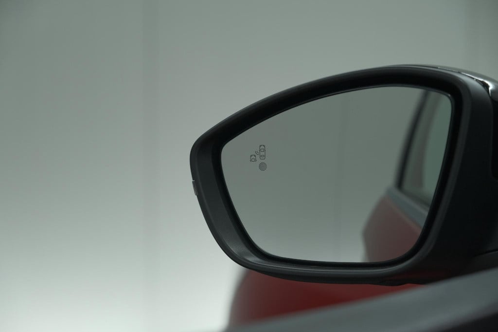 Opel Corsa 1.2 turbo 100 ultimate | panoramadak | camera | dodehoekdetectie