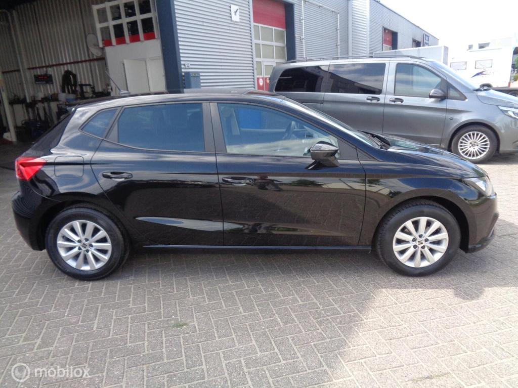 Seat Ibiza 1.0 mpi style/airco ecc/led/lm velgen/pdc/apple carplay/full lin