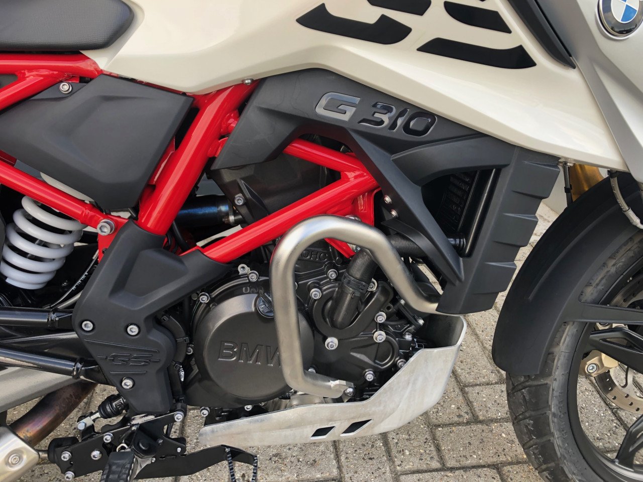BMW G310GS ABS, bj 2023 met 13dkm, valbeugels, tassen etc, rijklaar €5250,-