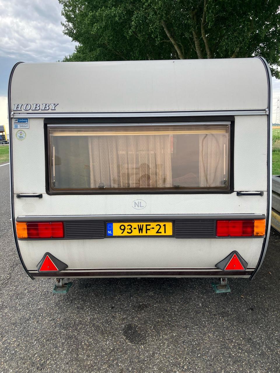 Hobby 360 De Luxe.