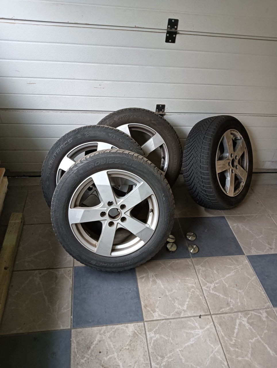Velgen met winterbanden peugeot 308