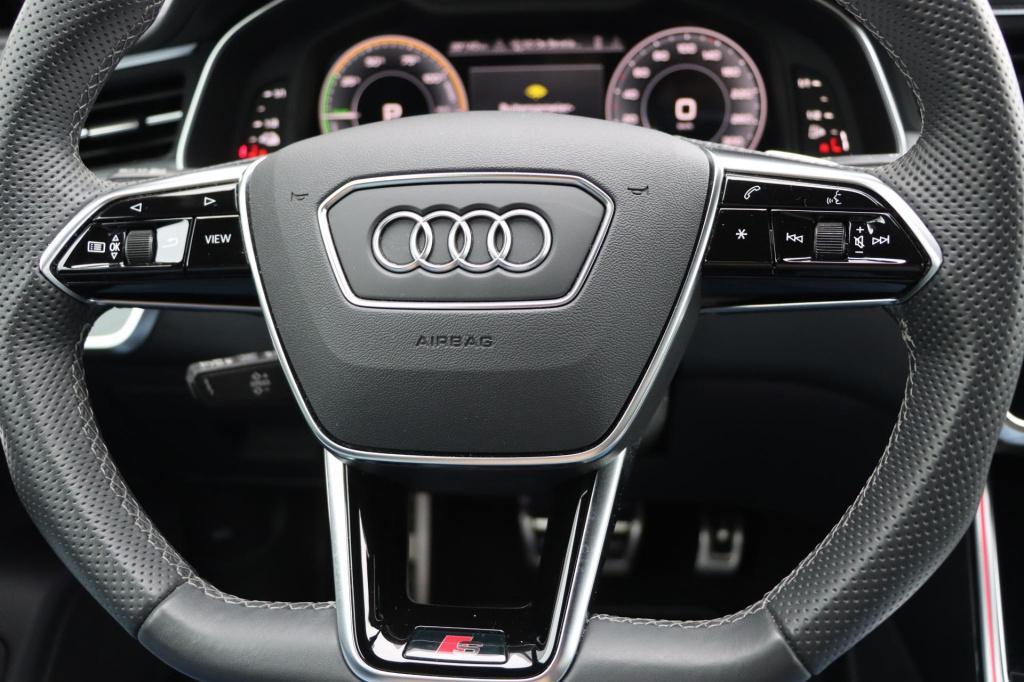 Audi A6 avant 50 tfsie quattro s-line edition 299pk s-tronic