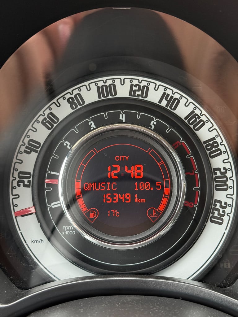 Fiat 500 1.2 - rosa - glazen dak