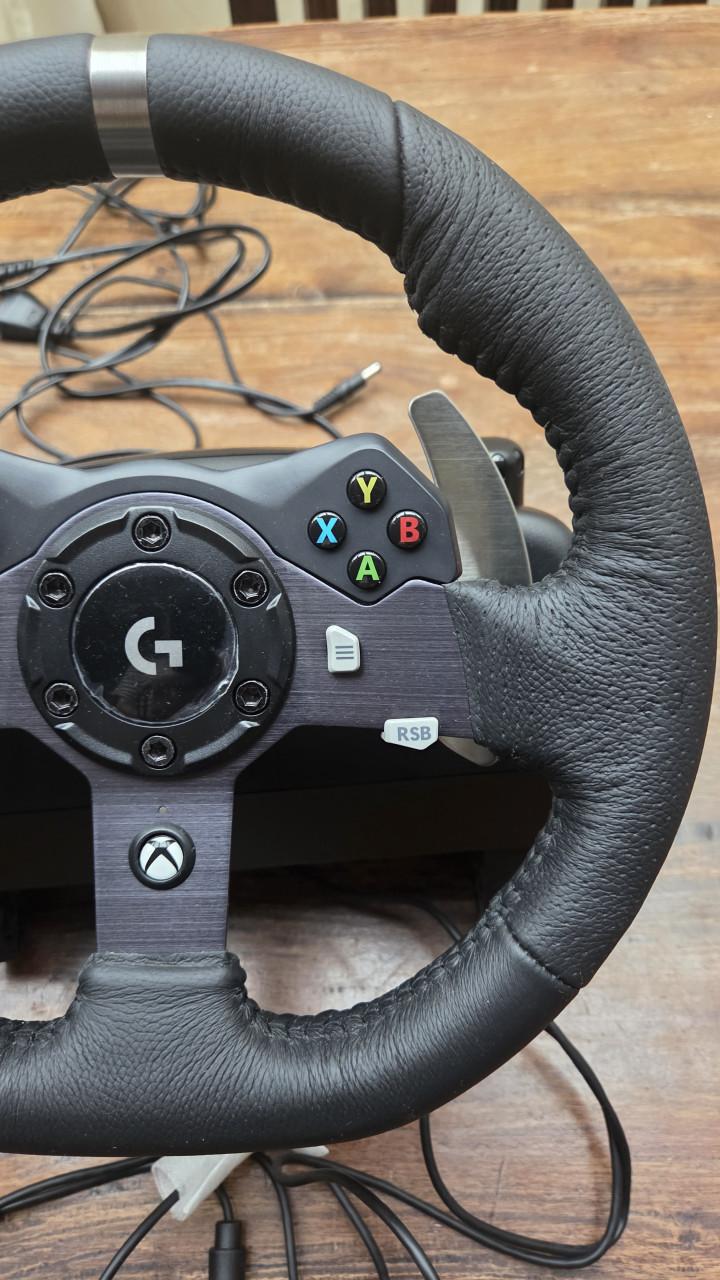 Logitech G920 Racing Wheel - Xbox/PC
