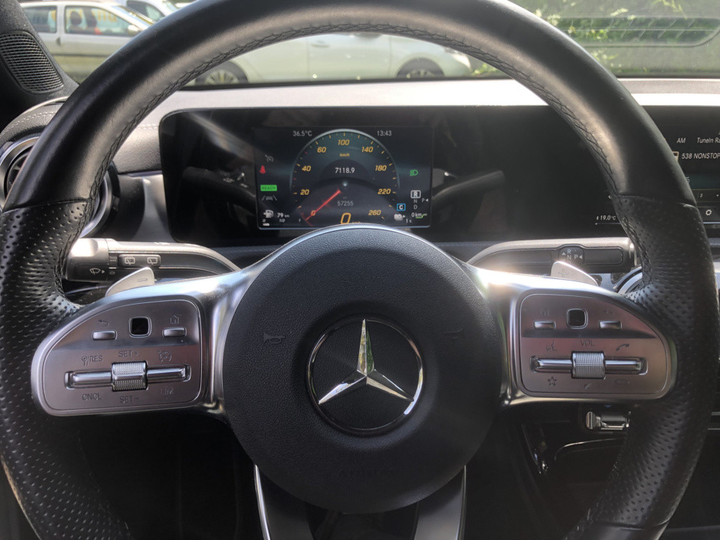 Mercedes-Benz A-Klasse 250 e business solution amg limited