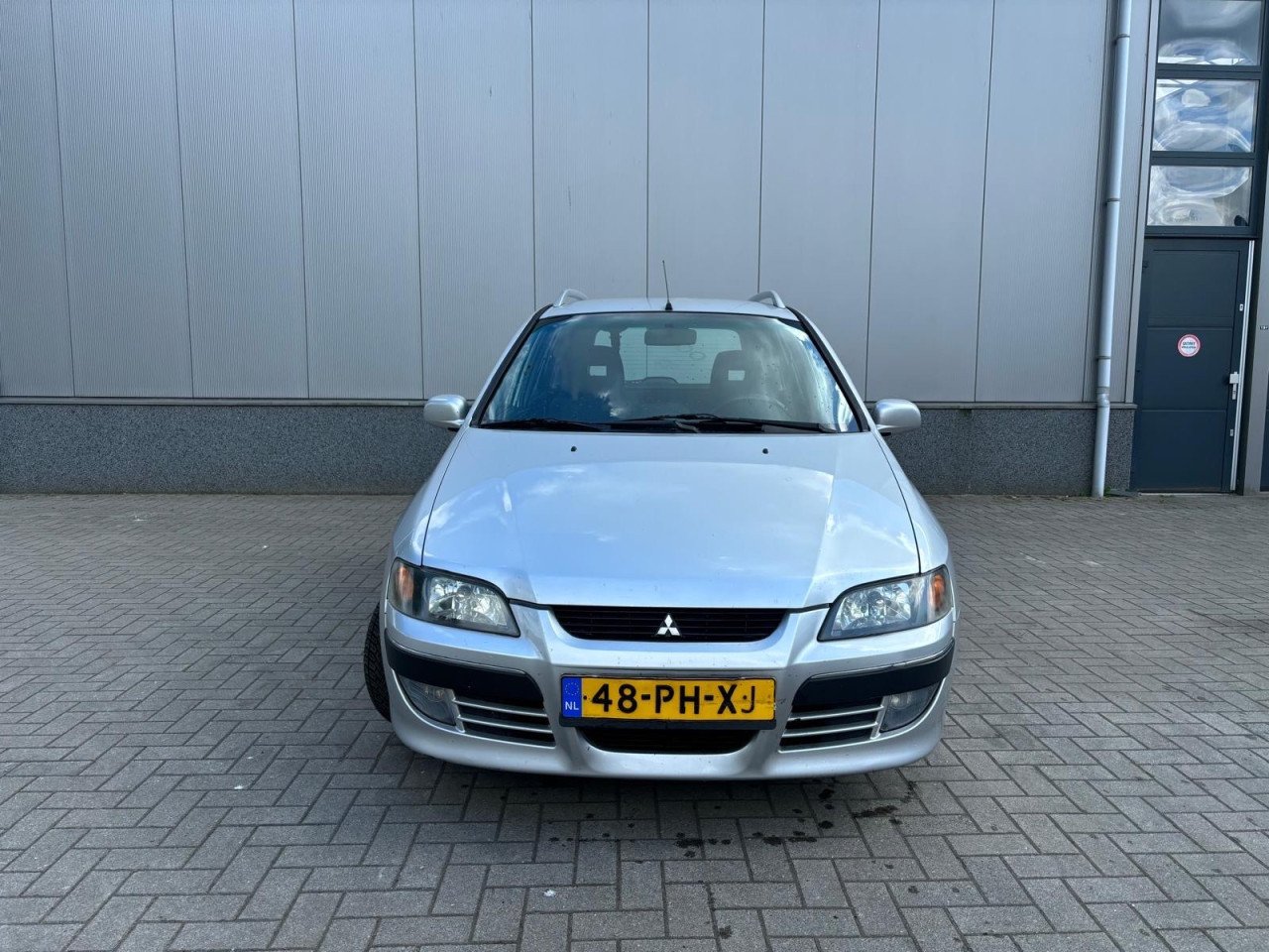 Mitsubishi Space Star 1.8 Instyle 128.205KM