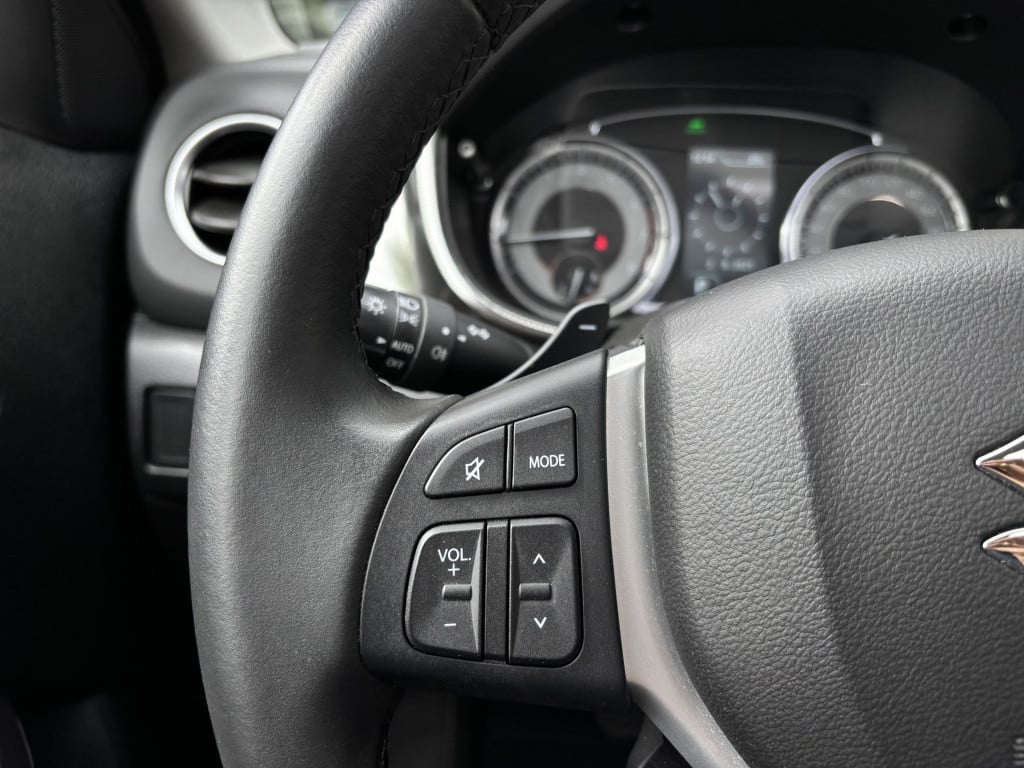 Suzuki Vitara automaat 1.5 hybrid style panoramadak
