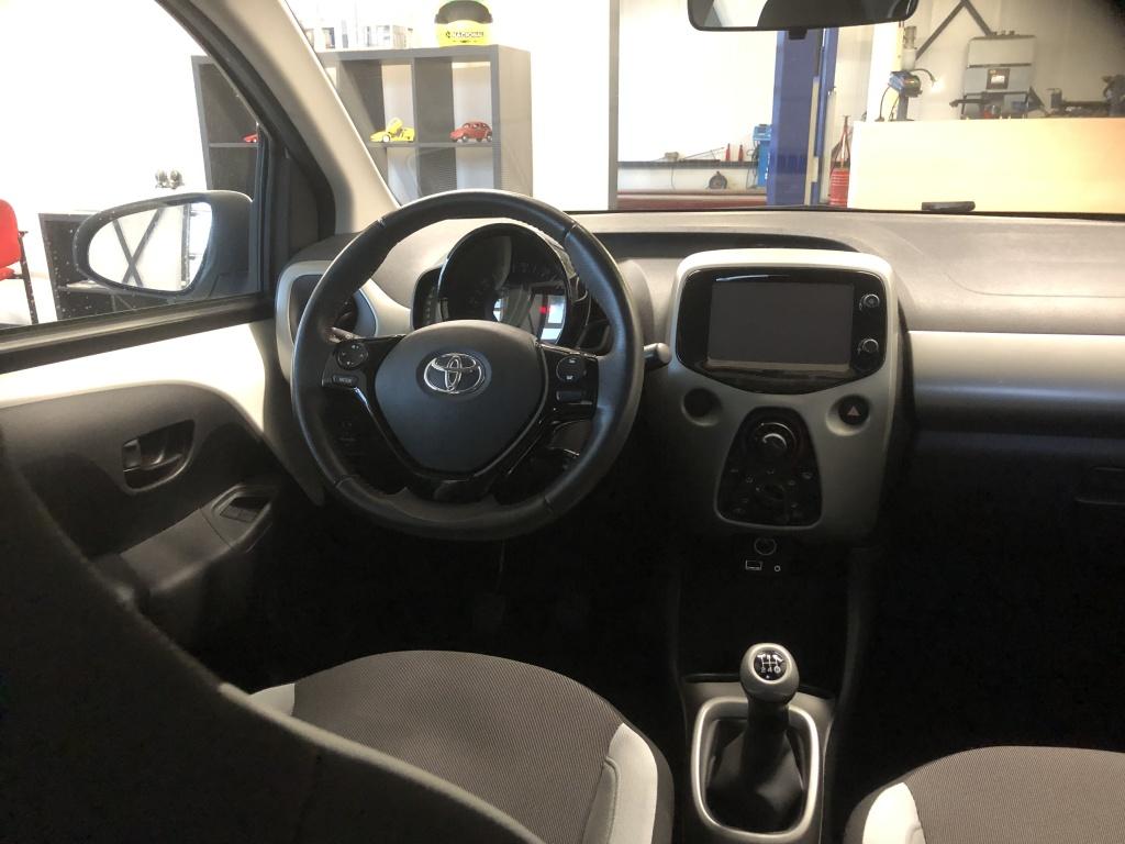 Toyota Aygo 1.0 vvt-i x-play