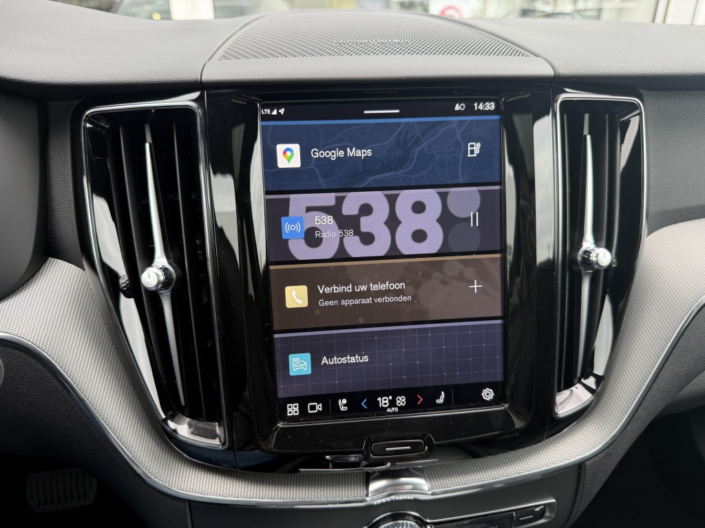 Volvo XC60 t8 455pk recharge black edition| panodak| trekhaak| adap.cruise|