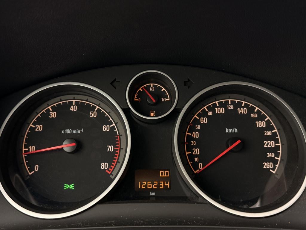 Opel Zafira 1.8 cosmo | 7-zitter | bluetooth | navigatie | cruise | climate