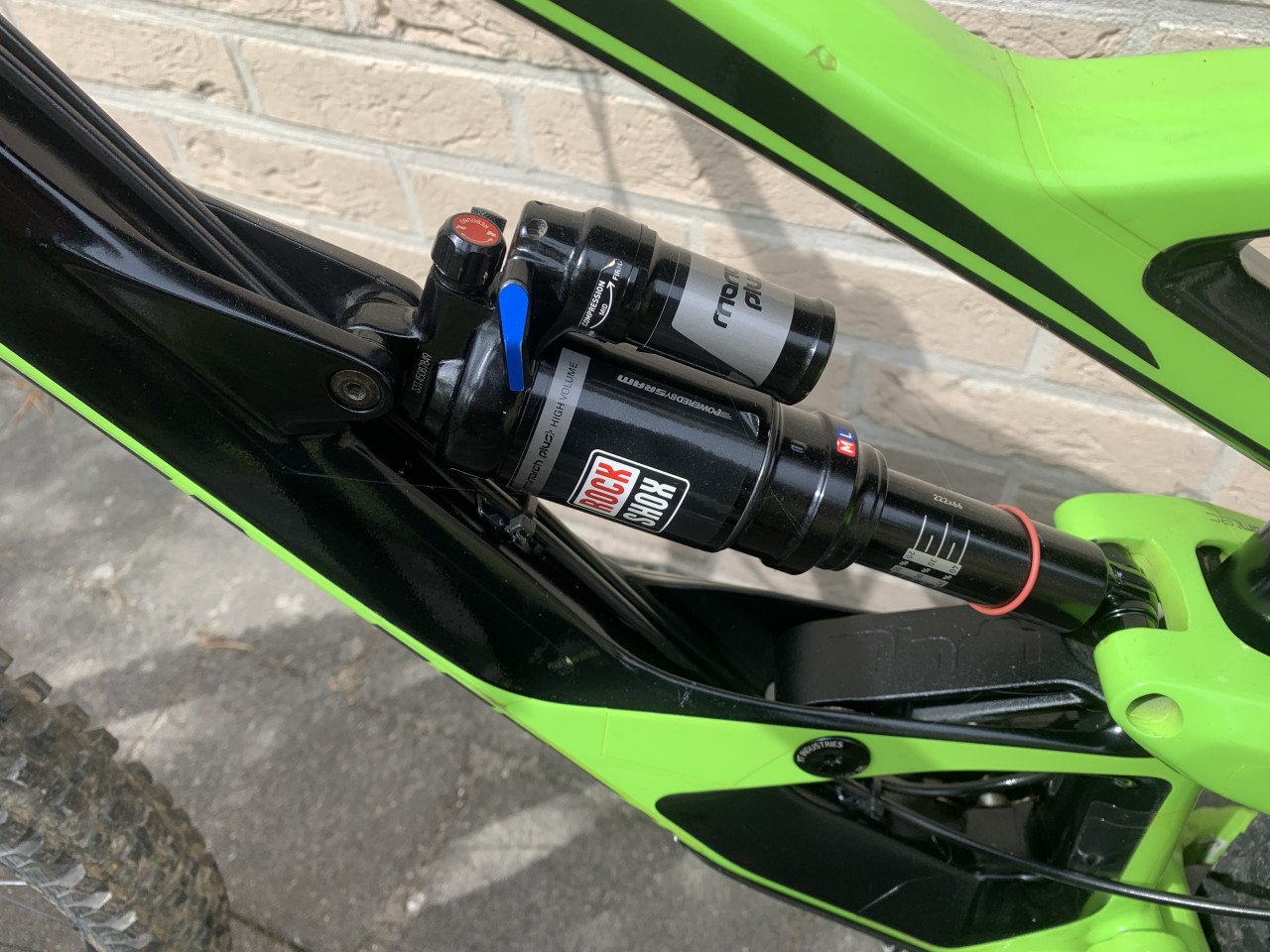 YT CAPRA CF COMP 1 Size M – 160 mm in zeer nette staat