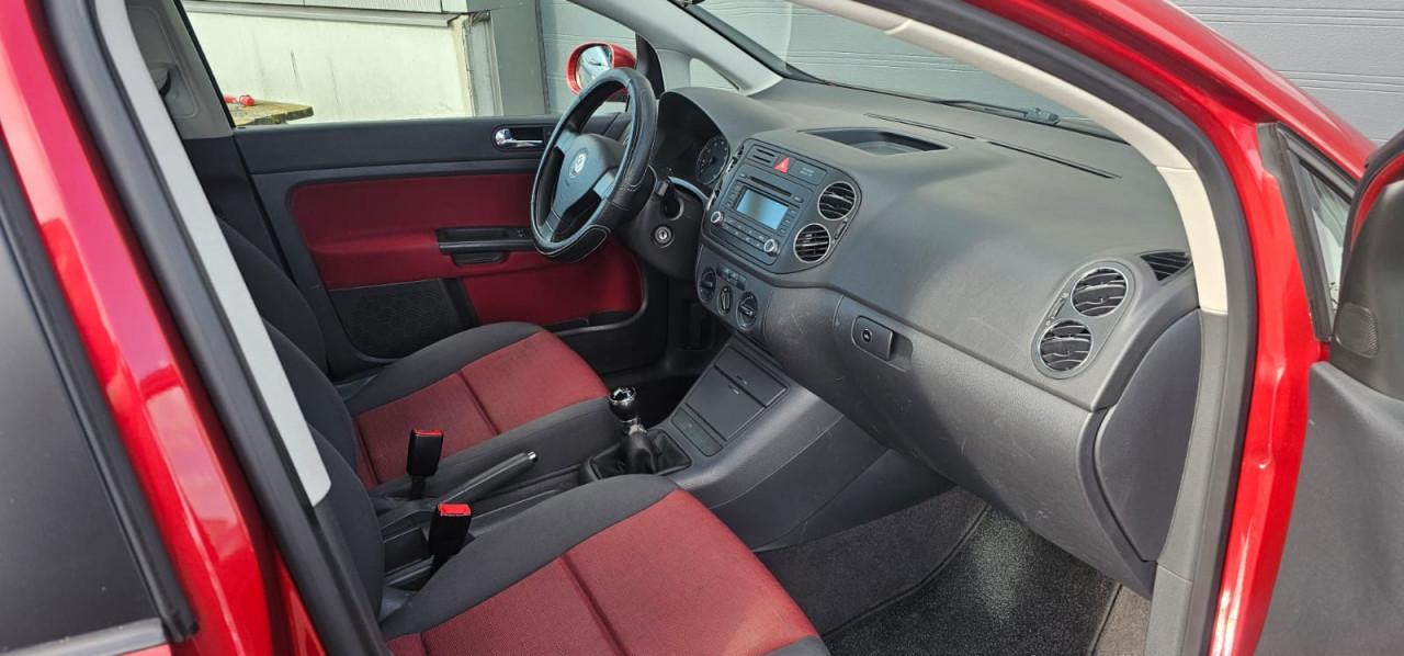 TE KOOP VOLKSWAGEN GOLF PLUS 1.4 TURIJN MET TREKHAAK EN AIRCO