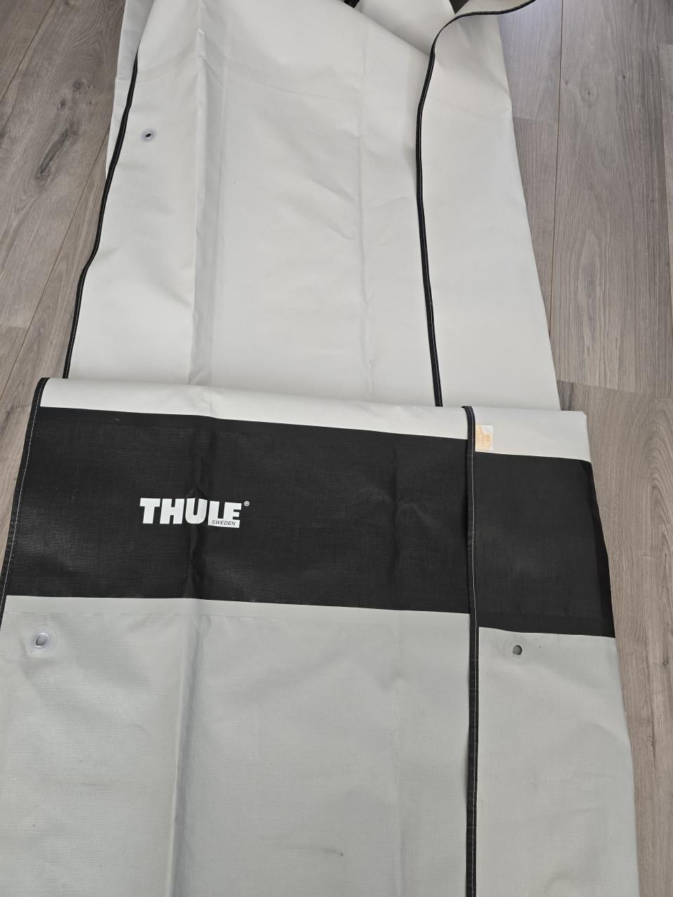 Thule view blocker