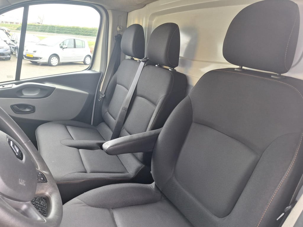 Renault Trafic 1.6 dci t27 l1h1 comfort navi, airco, cruise control, 3-zits