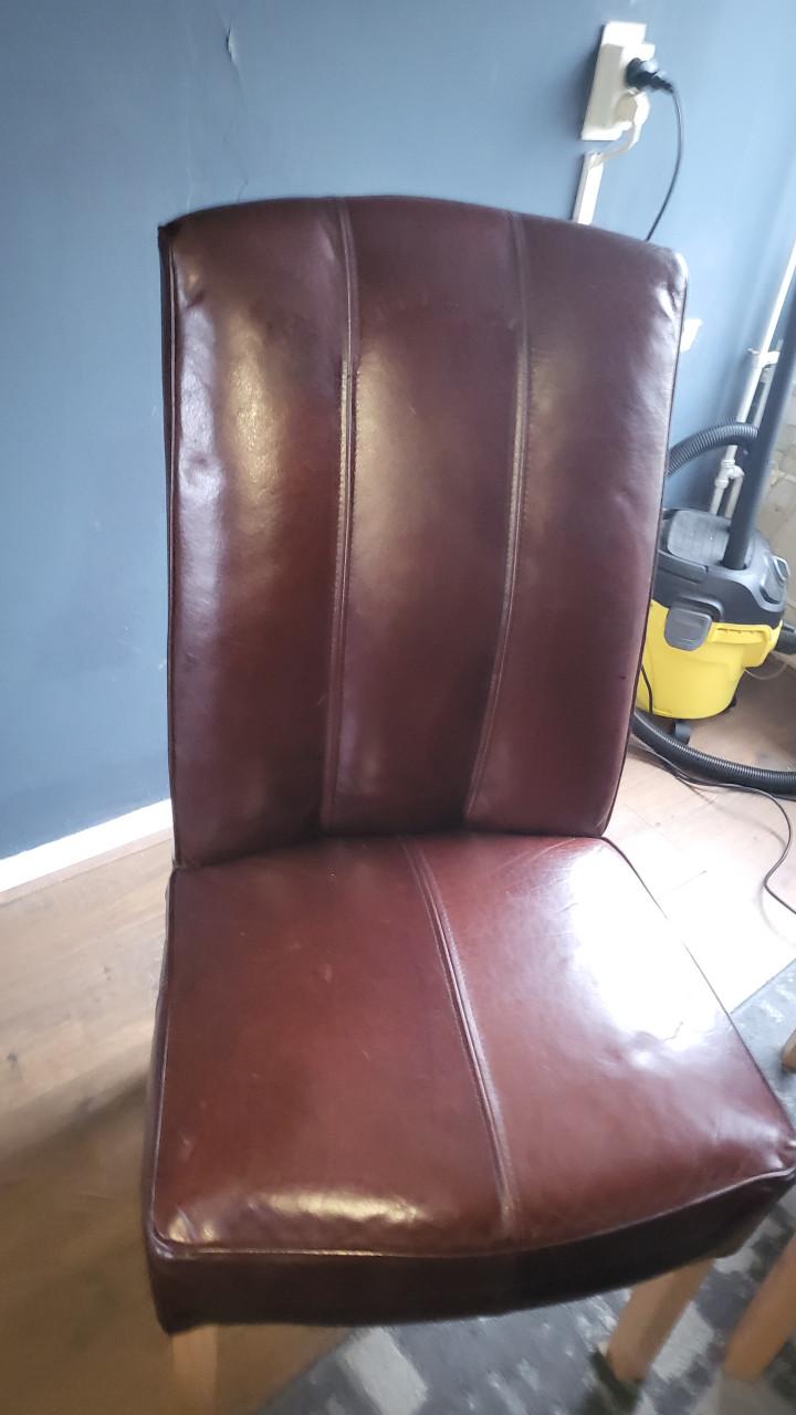 4 mooie echte leren eethoek stoelen