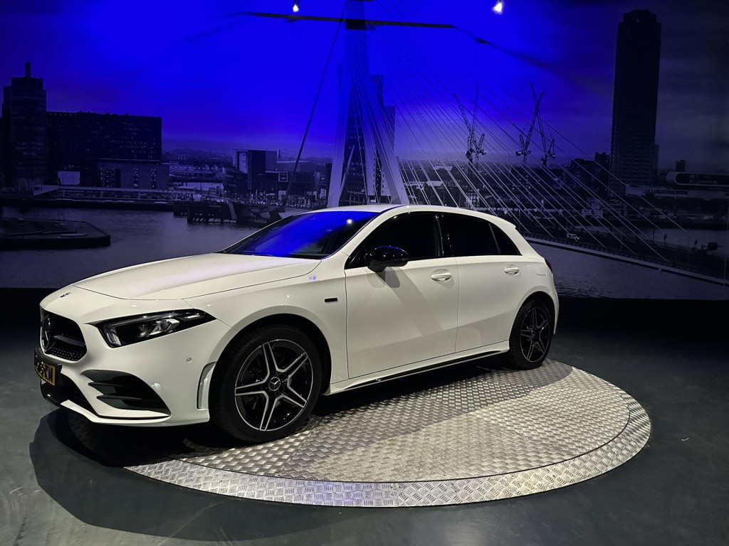 Mercedes-Benz A-Klasse 250 e premium *led*sfeerlicht*appconnect*