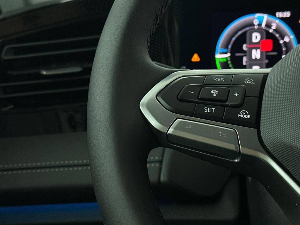 Volkswagen Tiguan limited edition 1.5 ehybrid 150 kw / 204 pk suv 6