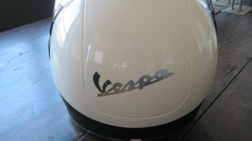 TE KOOP ORIGINEEL VESPA HELM MAAT XS VOOR 75 EURO