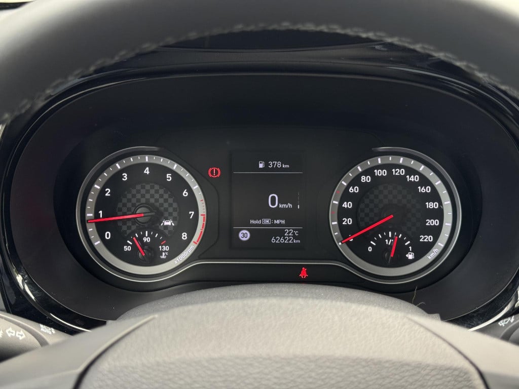 Hyundai I 10 1.0 premium | navigatie | camera | cruise & climate control | 