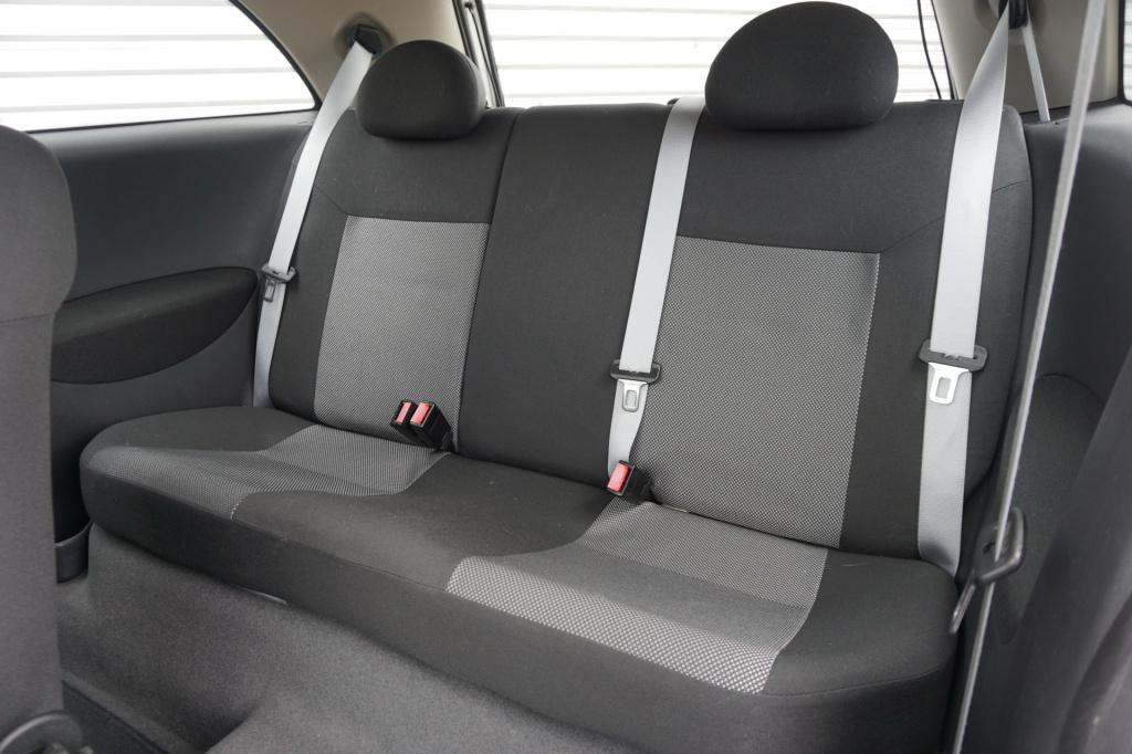Opel Corsa 1.2-16v silverline airco / elektr. ramen / lm velgen / nap