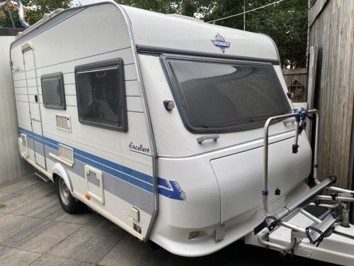 Hobby 400 SF caravan met mover | 4 slaapplaatsen | Volledig uitgerust
