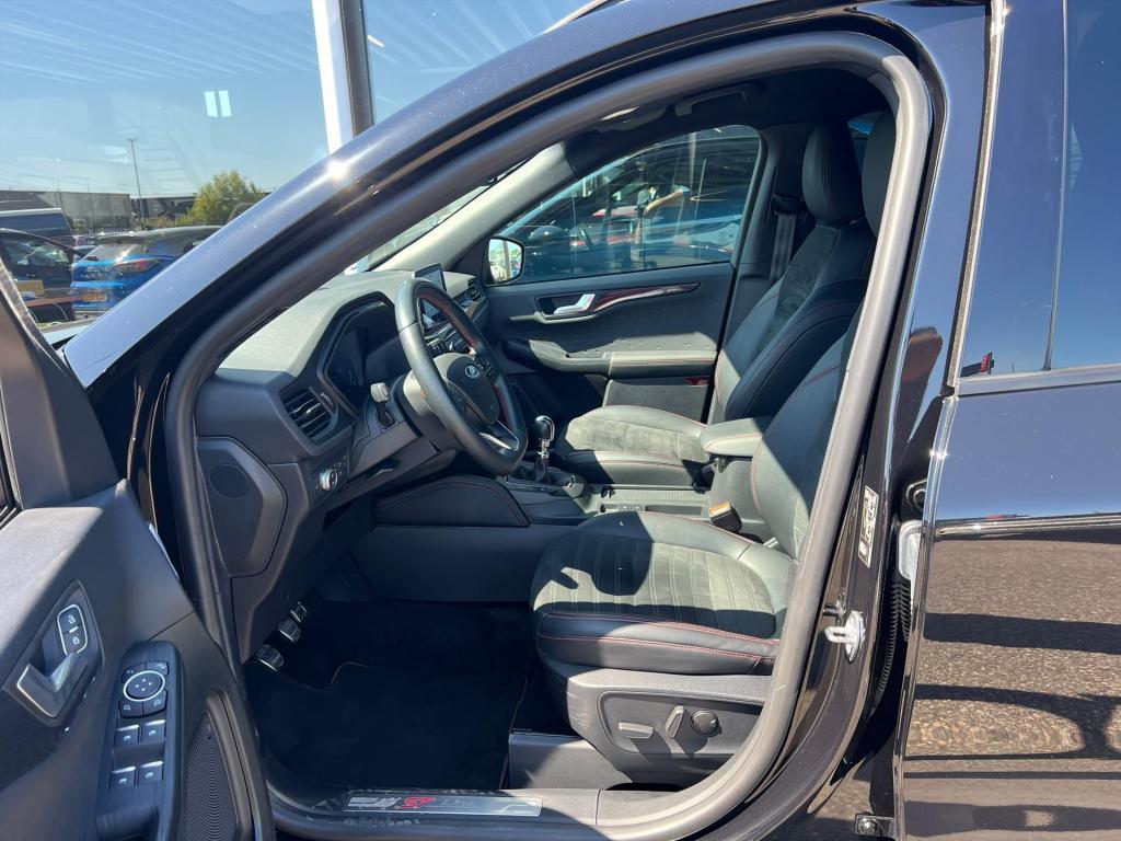 Ford Kuga 1.5 ecoboost 150pk 2wd st-line x , trekhaak , winterpakket , adap