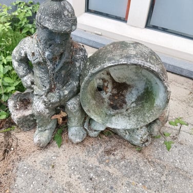 Vijver ornament of tuin ornament visser