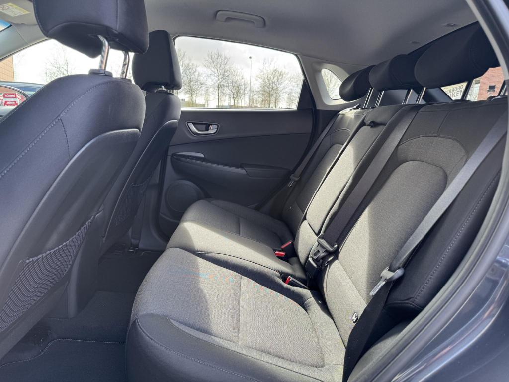 Hyundai Kona ev fashion 39 kwh