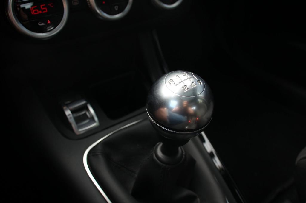 Alfa Romeo Giulietta 1.4 turbo turismo -170 pk - trekhaak - panoramadak - p