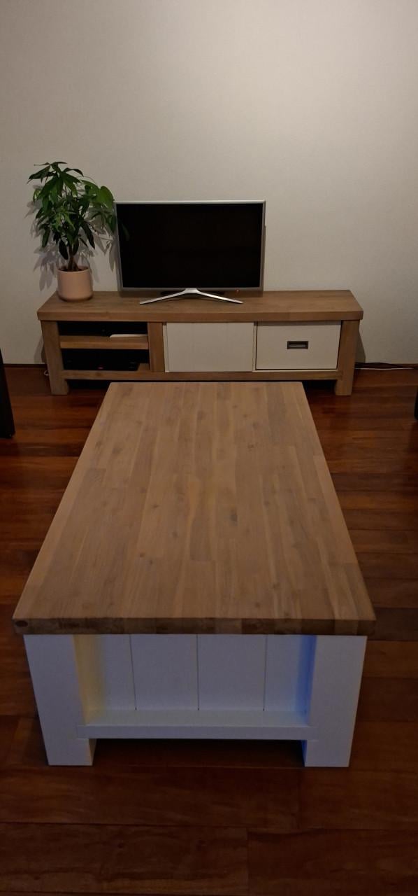 Tv dressoir van Henders en Hazel