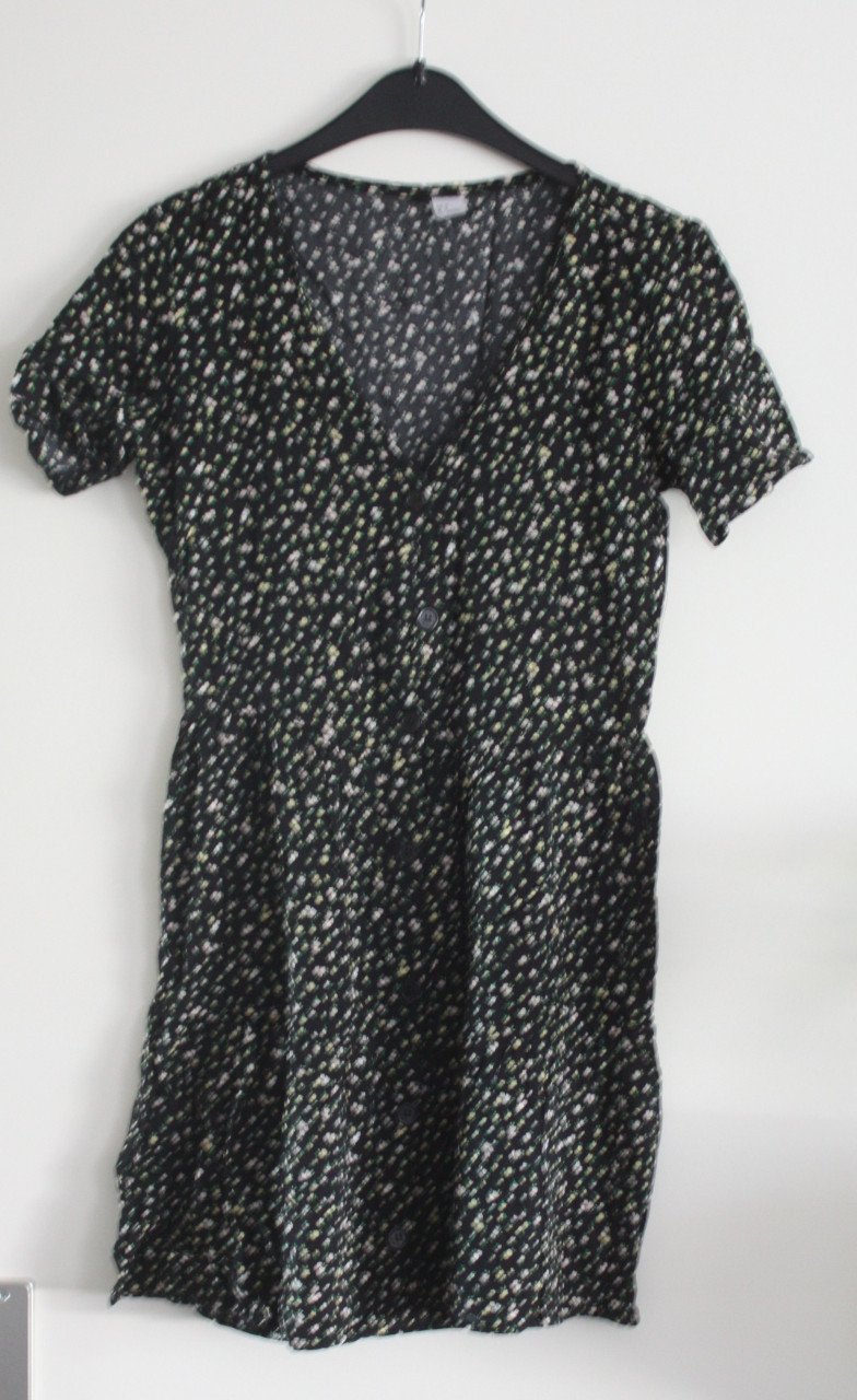 Zwart wit jurk bloemen print en knoopjes maat 32