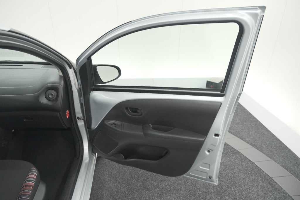Citroen C1 1.0 vti feel | airco | bluetooth | elektrische ramen | 5 deurs
