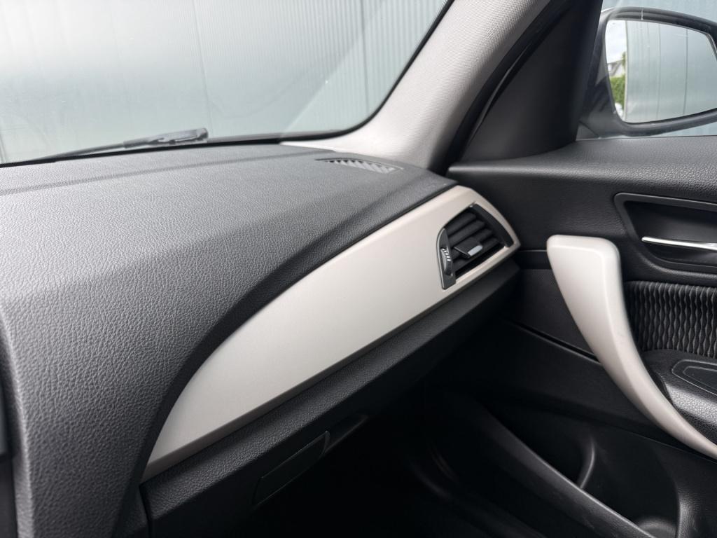 BMW 1 Serie 114i executive sportline 5-drs