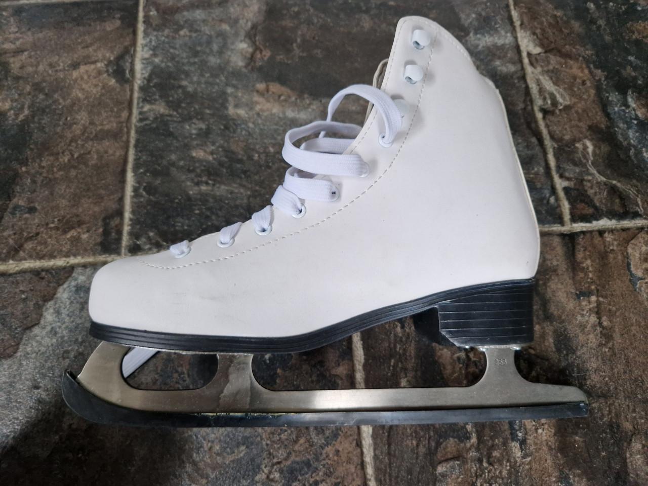 Nijdam witte kunstschaatsen mt 40