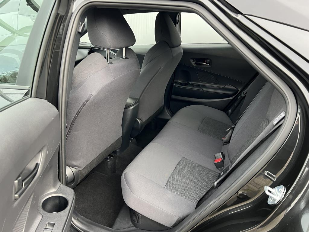 Toyota C-hr 1.8 hybrid 140 act