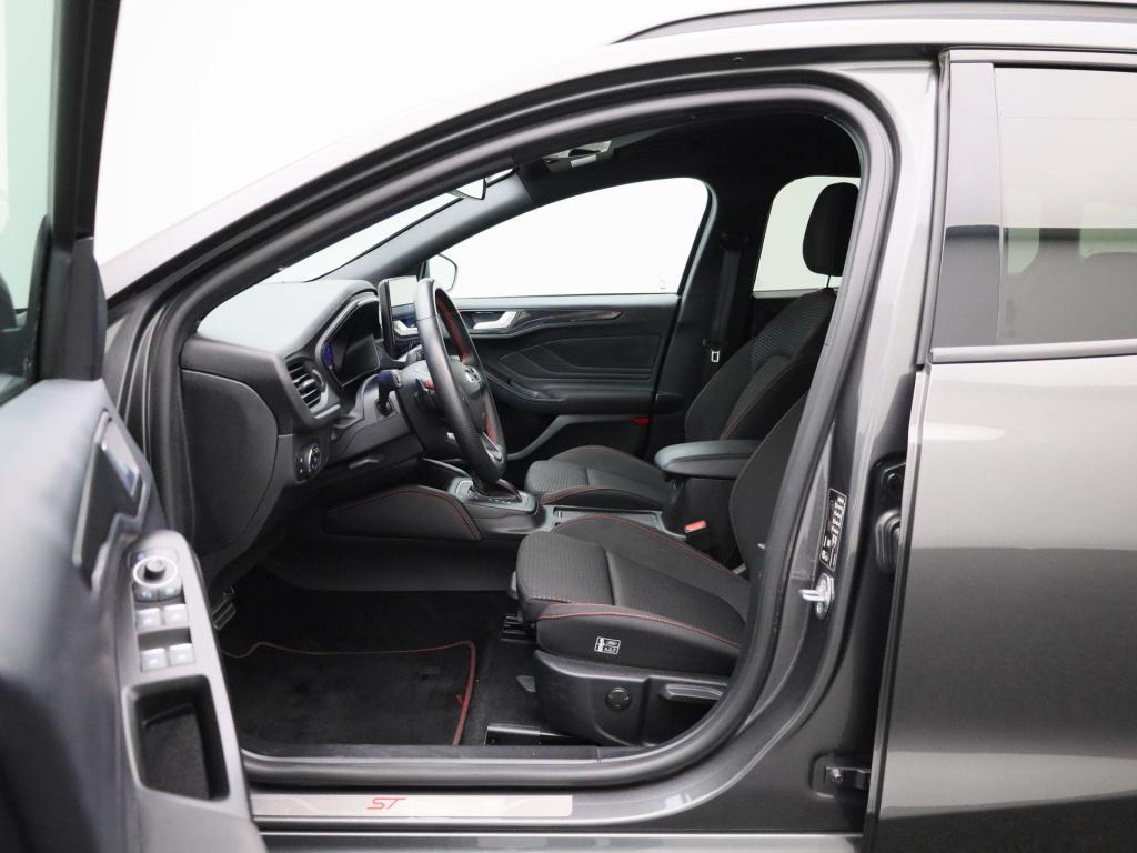 Ford Focus wagon 1.0 ecoboost hybrid st line x