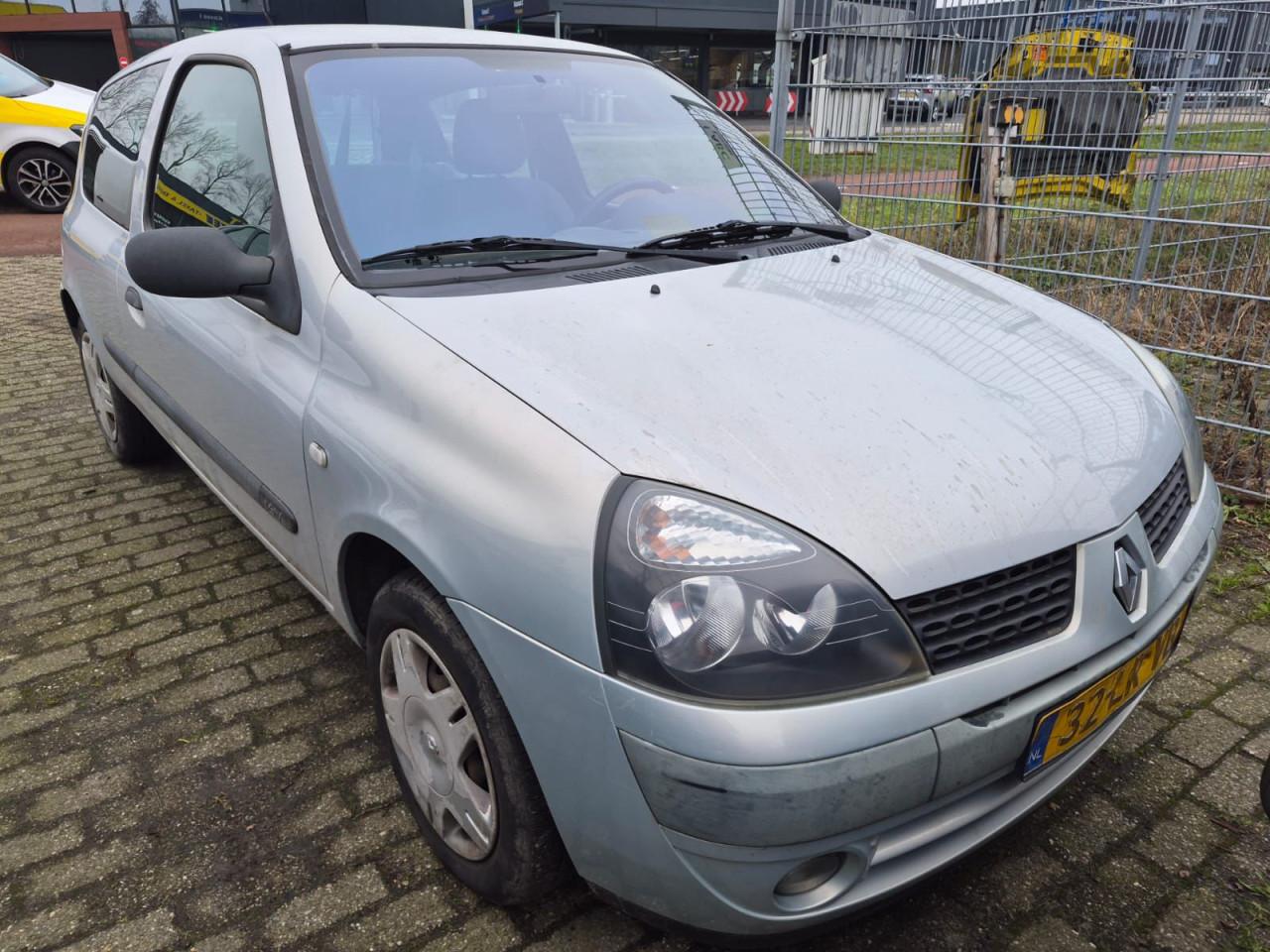 Renault Clio II 1.2-16V  Apk 28-1-2027
