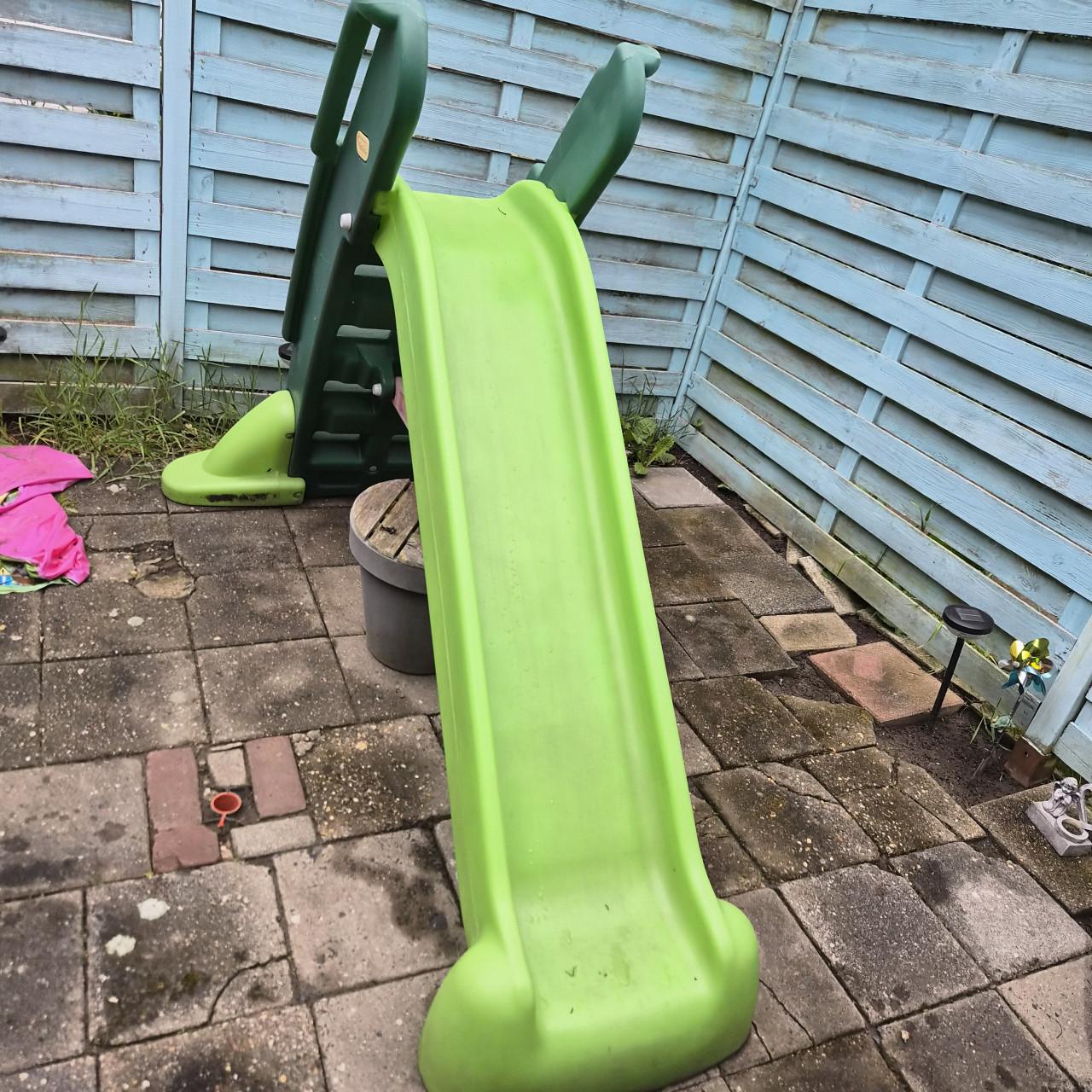 Grote  glijbaan buiten