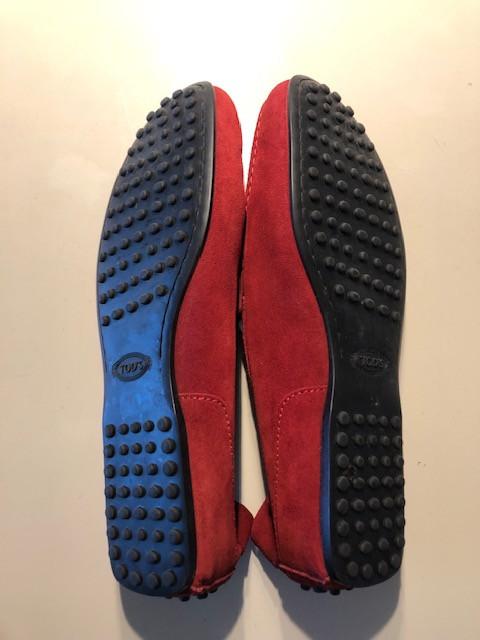 Sportieve zomerschoenen. Unieke loafers €80  Rood