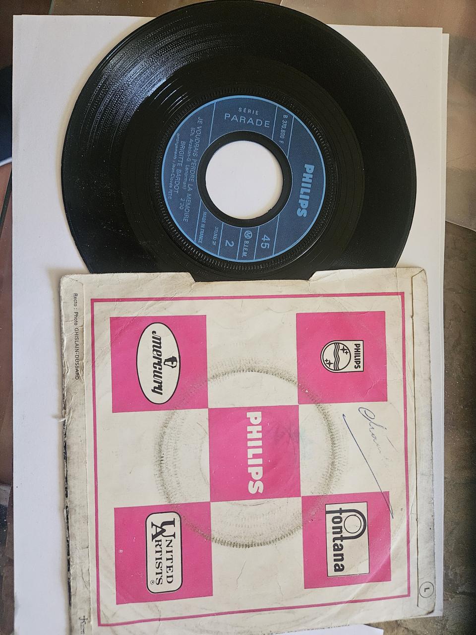 Brigitte Bardot vinyl "7" 5x