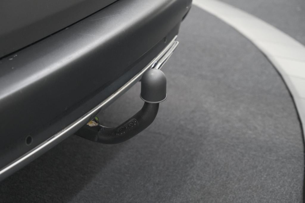 Peugeot 2008 puretech 110 eat6 gt line | trekhaak | panoramadak | apple car