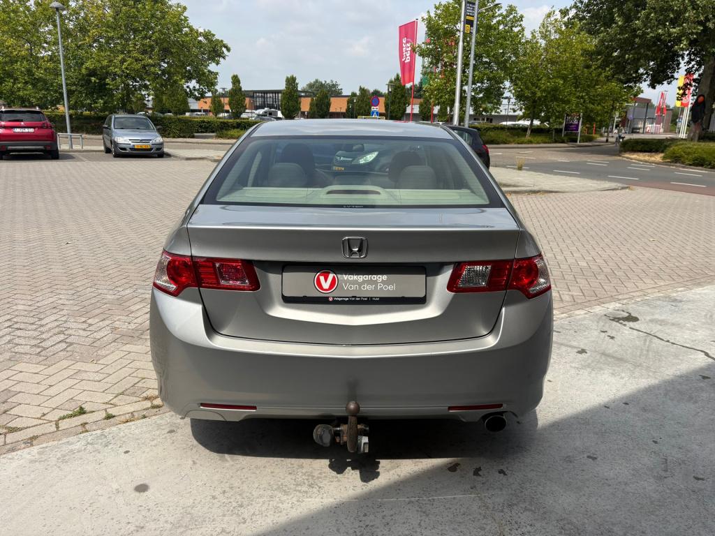 Honda Accord 2.0i elegance