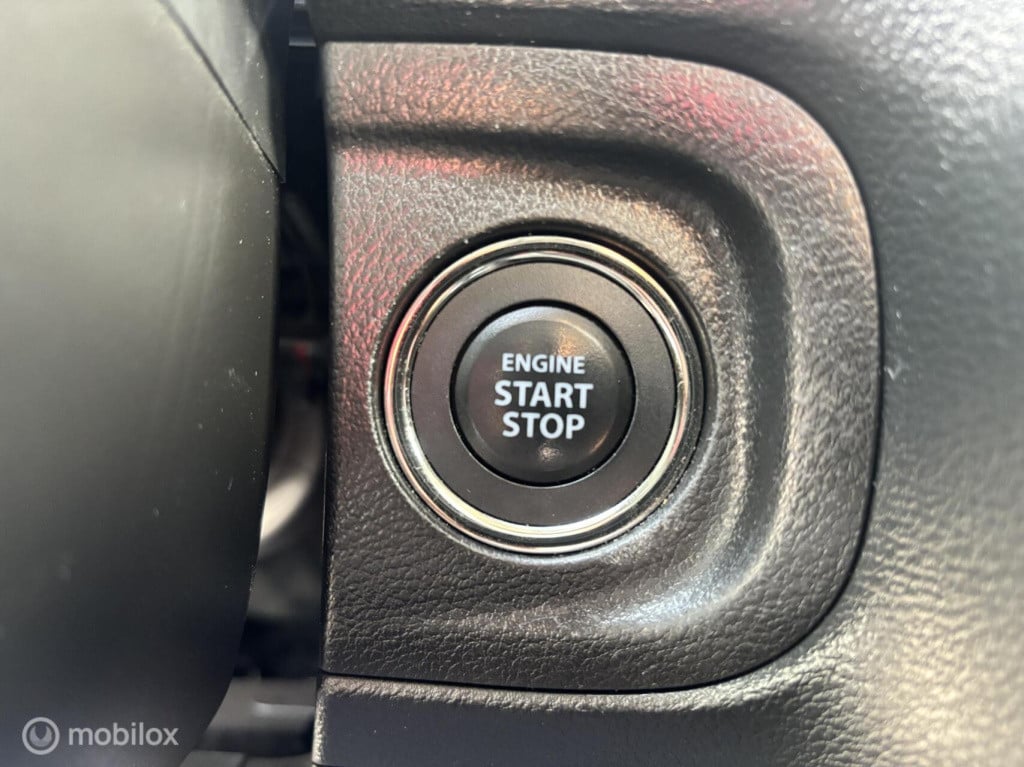 Suzuki Vitara 1.4 boosterjet style smart hybrid