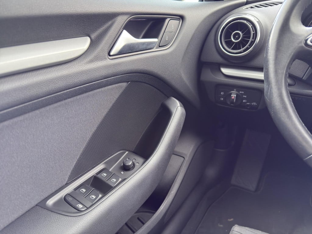 Audi A3 sportback 1.4 tfsi ambition pro line s | navigatie | stoelverwarmin