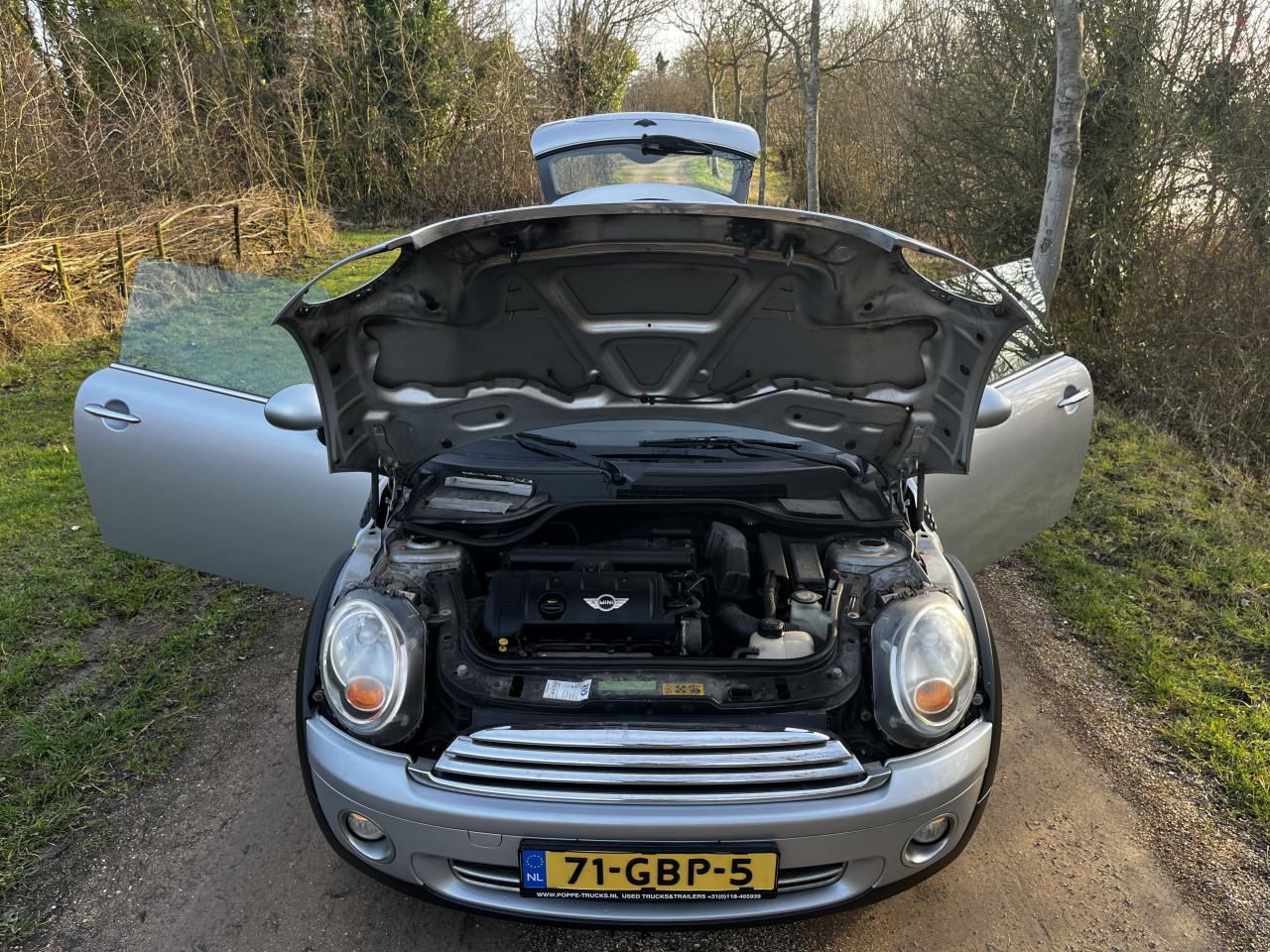 Mini Cooper 1.6 | 138.478 km | 2006 |  Volledig onderhouden