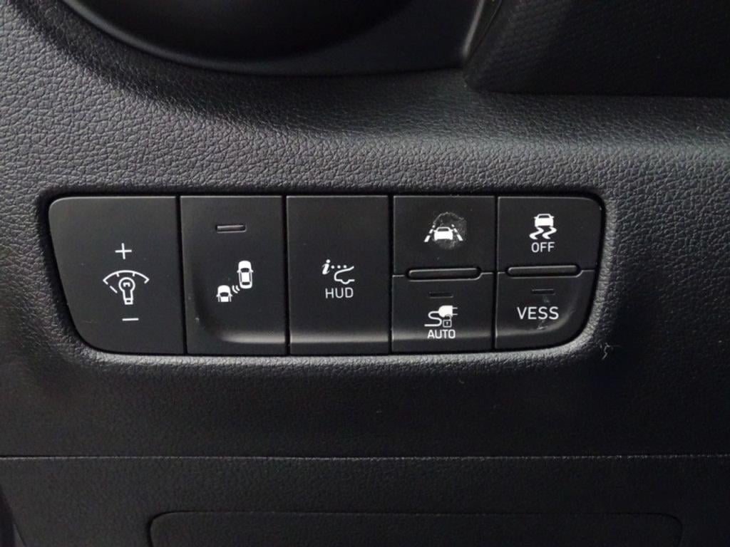 Hyundai Kona ev premium 64 kwh led | stoelkoeling | hud | pdc