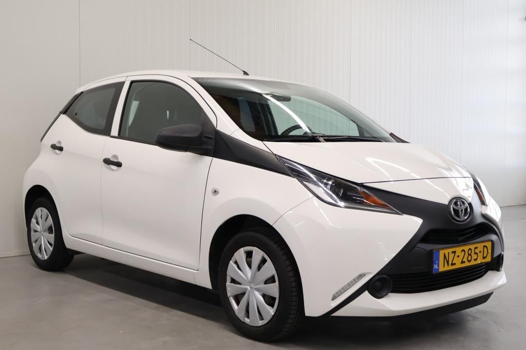 Toyota Aygo 1.0 vvt-i x-fun