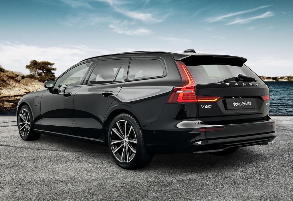 Volvo V60 t8 455pk recharge plus dark| pano| hud| trekhaak| 360camera